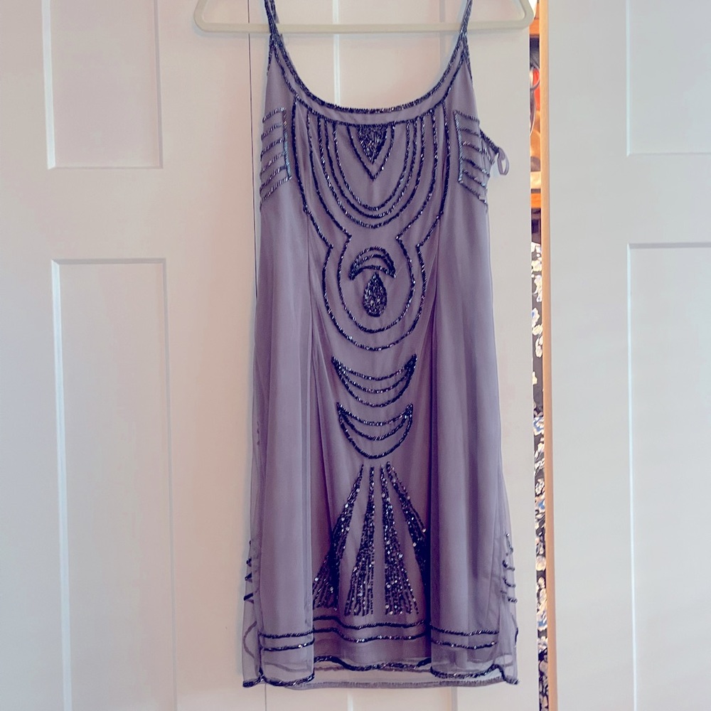 Adriana Papell Lilac beaded dress! Beautiful sparkly fall dress!